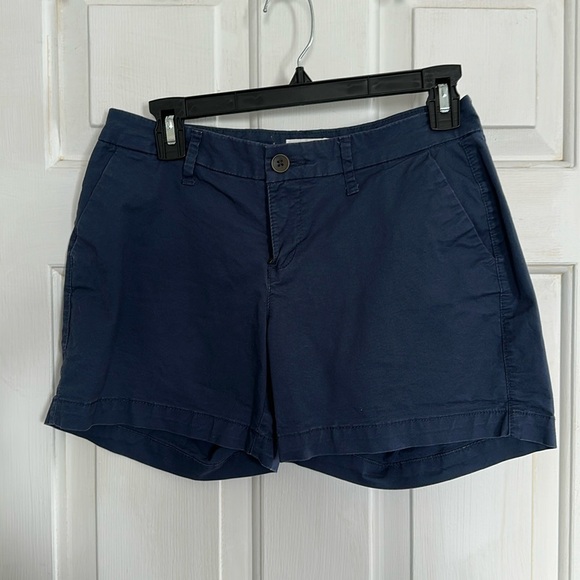 Old Navy Navy Shorts size 2 - Picture 1 of 2